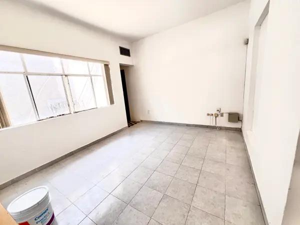 OFICINA O LOCAL EN 2 PISO COMERCIAL