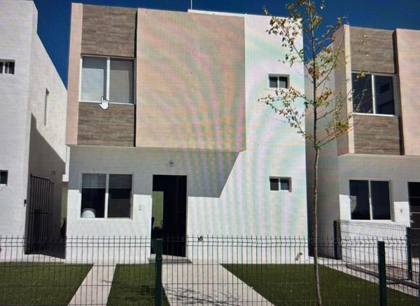 CASA EN CANTERAS