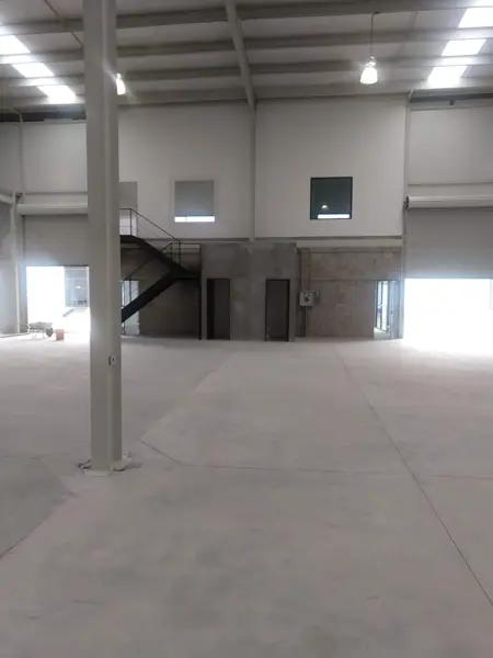 NAVE INDUSTRIAL EN RENTA ZONA AEROPUERTO
