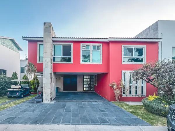Casa en venta en La Vista Contry Club, San Andrés Cholula, Puebla Casa en venta en La Vista Contry Club, San Andrés Cholula, Puebla