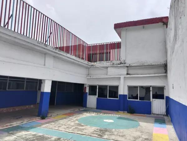 ESCUELA EN VENTA