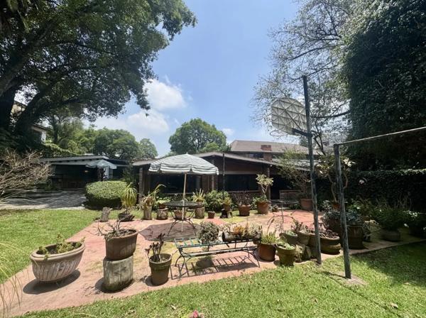 CASA EN VENTA DE UN SOLO PISO CON JARDÍN EN SAN JERÓNIMO