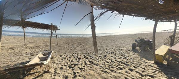 Terreno Comercial en Venta a Pie de Playa en Playa Barra Vieja, en Acapulco de Juárez, Gro.
