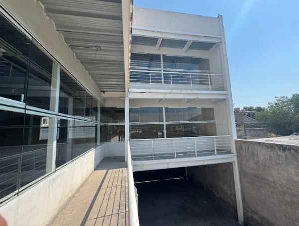Edificio en venta y renta en Atotonilco de Tula Centro, Atotonilco de Tula, Hidalgo