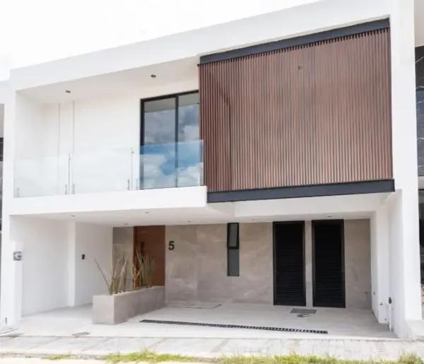 CASA EN VENTA EN PARQUE SINALOA EN LOMAS DE ANGELOPOLIS