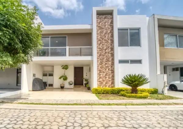 CASA EN VENTA EN PARQUE GUANAJUATO LOMAS DE ANGELOPOLIS III