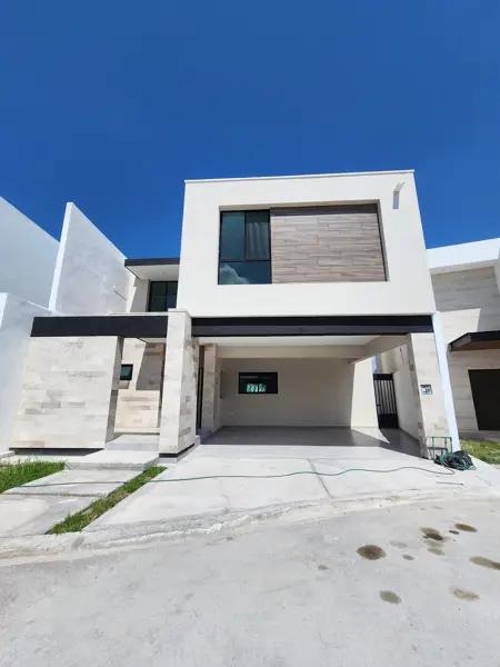 Casa en Venta en Sector Viñas, Torreón - 4 Habitaciones y Amplia Espacios Casa en Venta en Sector Viñas, Torreón - 4 Habitaciones y Amplia Espacios