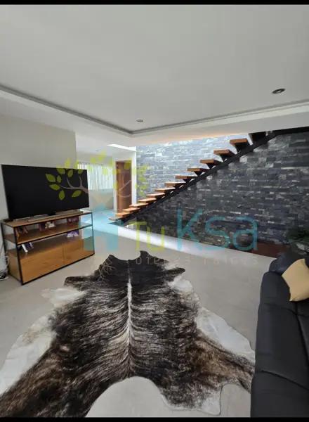 HERMOSA CASA VENTA VISTA REAL