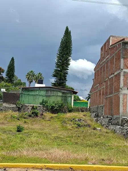 HERMOSO TERRENO EN FRACCIONAMIENTO AMATES OAXTEPEC