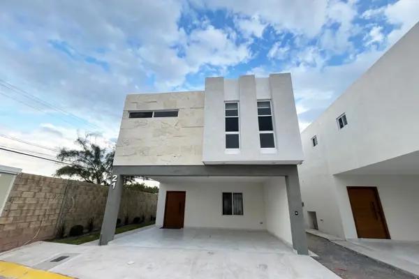 Casa en VENTA en Privada La Palma Casa en VENTA en Privada La Palma