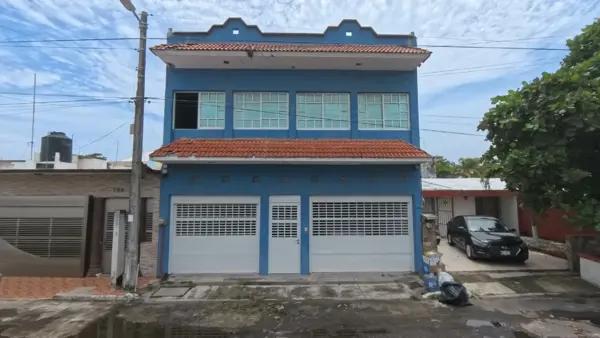 Casa en venta Fracc Flores del valle Casa en venta Fracc Flores del valle