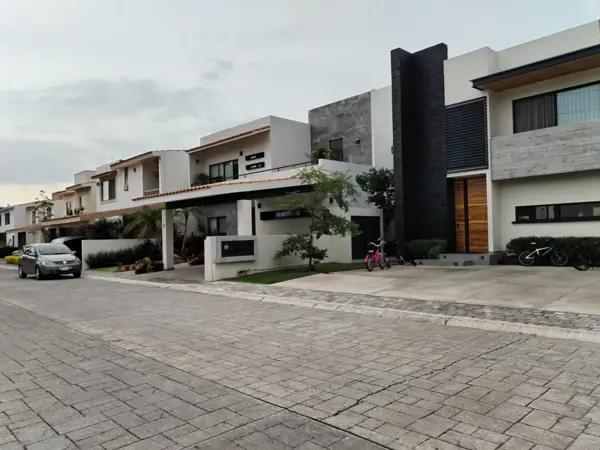 Casa en fraccionamiento en Cuernavaca. Casa en fraccionamiento en Cuernavaca.