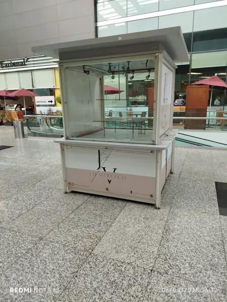 Local Mini-Isla 10m² en plaza con amplio flujo peatonal corporativo Local Mini-Isla 10m² en plaza con amplio flujo peatonal corporativo