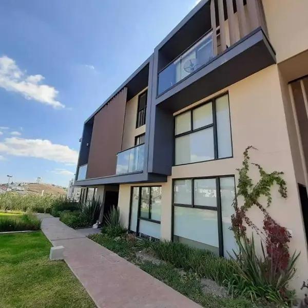 SE RENTA CASA EN LOMAS DE ANGELOPOLIS PUEBLA