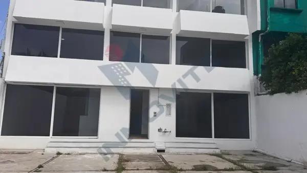 EDIFIO EN RENTA A 5 MIN DEL CENTRO DE TOLUCA | 6 OFICINAS | CERCA DE AV LERDO