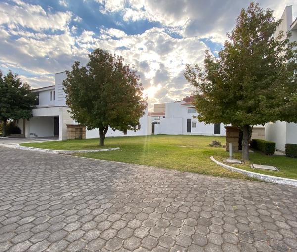 Terreno en Venta en La Providencia, Metepec, Conjunto Malaga