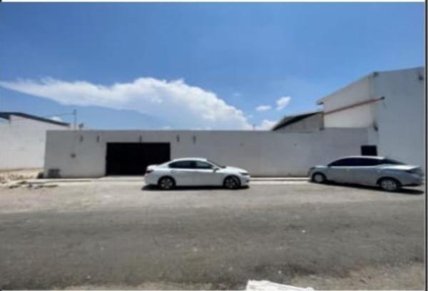 Quinta en Venta Col Valle oriente