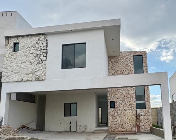 CASA EN VENTA FRACC. SAN JOAQUIN ARTEGA