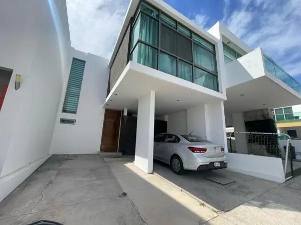 Casa en Real Del Valle a 8 minutos de Galerías Mazatlán – Infonavit y Bancario.