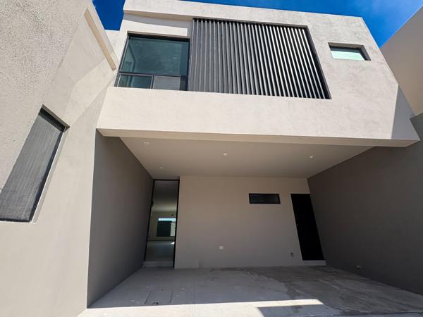 Estrena Casa en Zona Norte con 4 Habitaciones