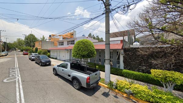 VENDO CASA EN VALLE CEYLAN-TLALNEPANTLA