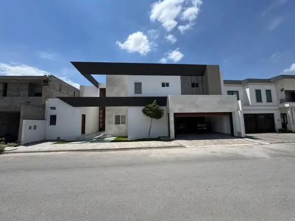 HERMOSA CASA EN VENTA HERMOSA CASA EN VENTA
