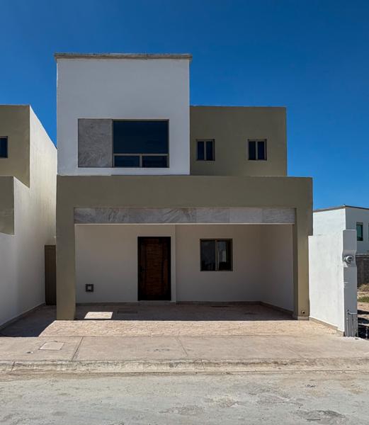 Casa en Venta en Zona Norte Los Viñedos, Torreón - Semi Equipada y Lista para Estrenar