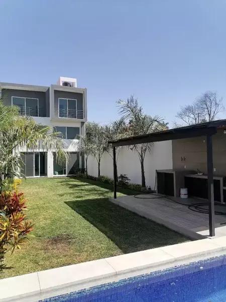 Venta de Hermosa residencia a estrenar en Brisas, Temixco
