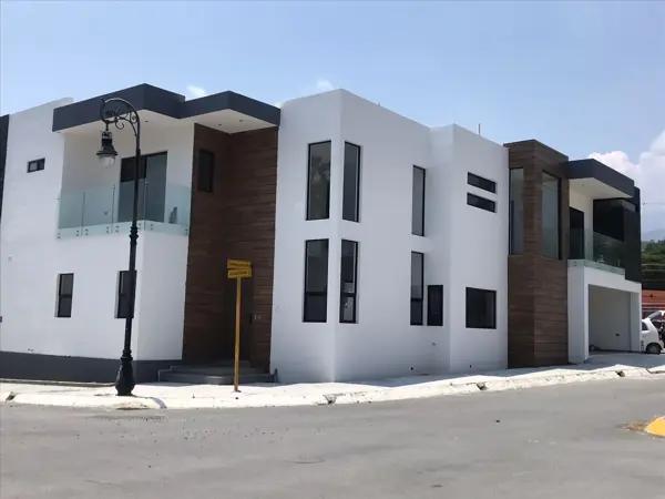 ESPECTACULAR CASA NUEVA EN RENTA COLONIA PRIVADA SANTIAGO NL