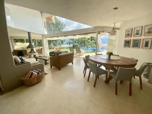 Casa en renta en La Peña, Valle de Bravo, México