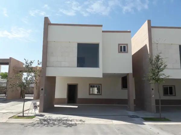 CASA EN VENTA EN FRACC LAS LOMAS EN TORREON COAHUILA CASA EN VENTA EN FRACC LAS LOMAS EN TORREON COAHUILA