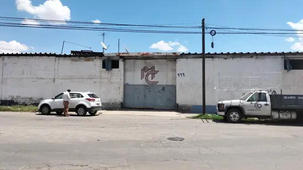 Bodega  de 2400 m2 en Renta Frente a la "CERVECERÍA CORONA"