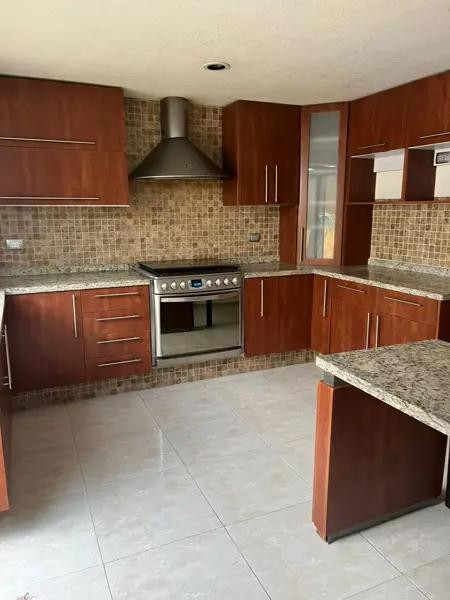CASA EN RENTA POR BOULEVARD FORJADORES