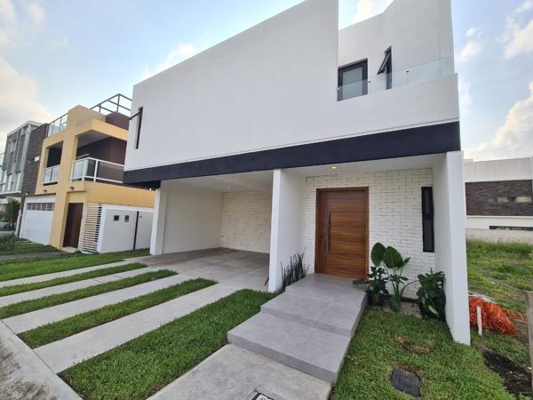 CASA EN VENTA EN PUNTA TIBURÓN CASA EN VENTA EN PUNTA TIBURÓN