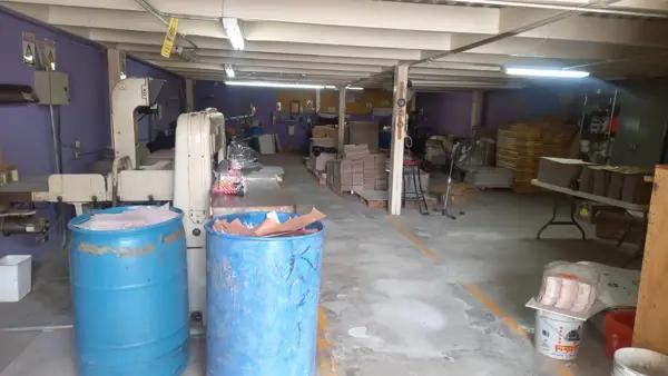 En VENTA Bodega de 2 Niveles en el Centro de San Nicolás de los Gza, NL