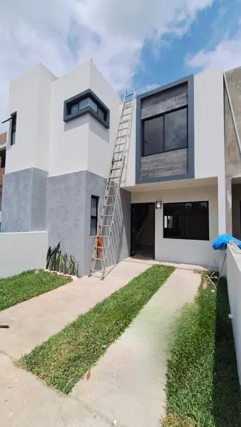 CON RECAMARA EN PLANTA EN FRACCIONAMIENTO