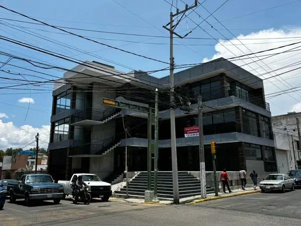 LOCAL EN RENTA EN TOLUCA DENTRO DE PLAZA COMERCIAL
