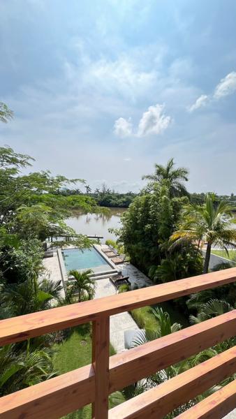 PENTHOUSE CON EMBARCADERO AL RIO
