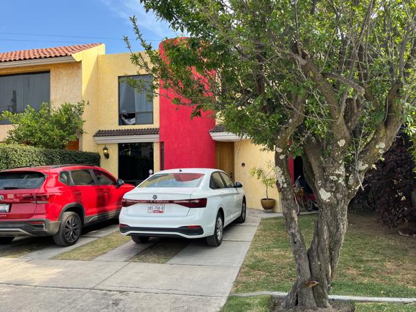 Casa en venta en San Pedro Cholula, Puebla
fraccionamiento Zerezotla