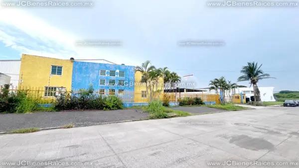 ¡Logística! Venta bodega en Cd. Industrial: 5000m² de Terreno y 810m2. de Bodega y oficinas.