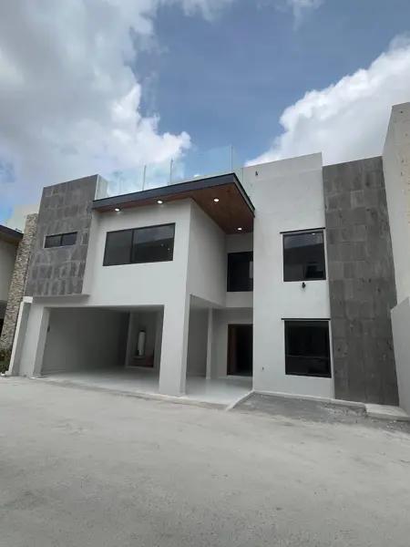Casa en venta al Norte de Saltillo – Fraccionamiento Exclusivo Casa en venta al Norte de Saltillo – Fraccionamiento Exclusivo