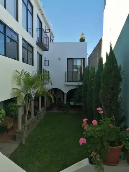 GRANDE Y HERMOSA CASA COLONIAL EN VENTA