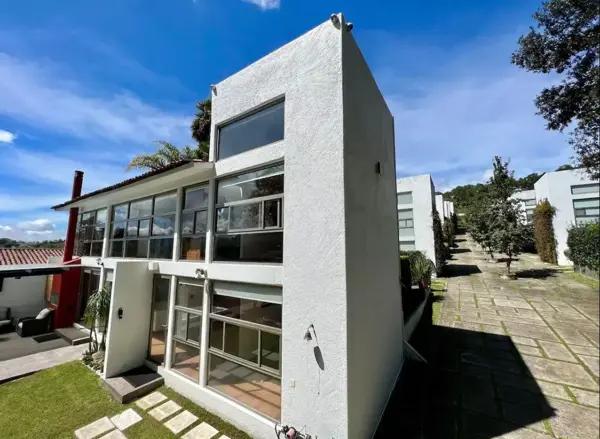 Casa en Renta en Valle de Bravo en Condominio Canoas
