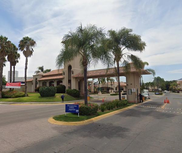 Casa en condominio en Villa California, Tlajomulco de Zúñiga, a la venta por $4,247,000