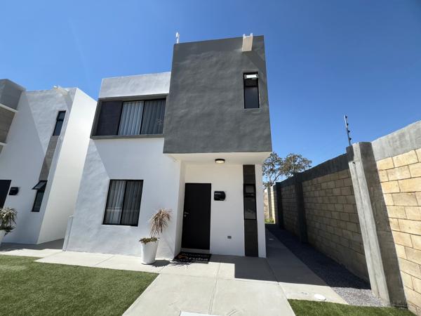 Casa en venta en carretera Santa Fe. Modelo NOGAL Casa en venta en carretera Santa Fe. Modelo NOGAL