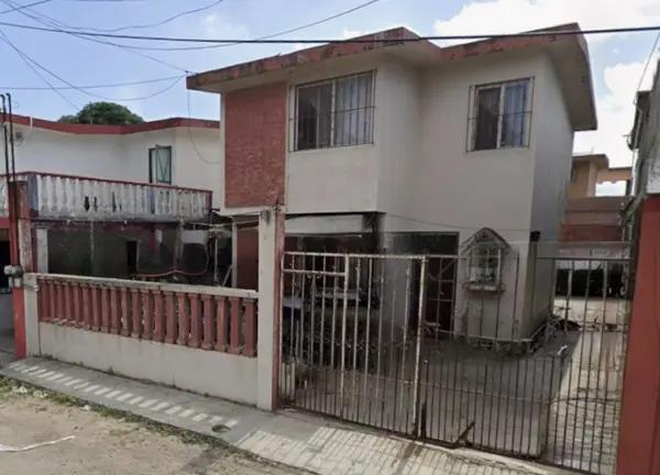 CASA EN VENTA SIMON RIVERA CD MADERO