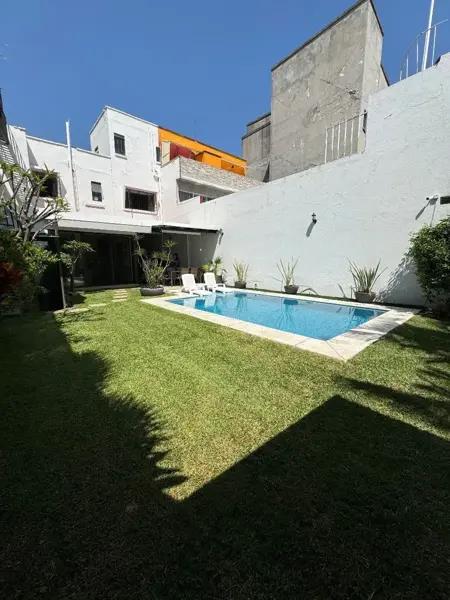 CASA en VENTA en el Centro de Cuernavaca