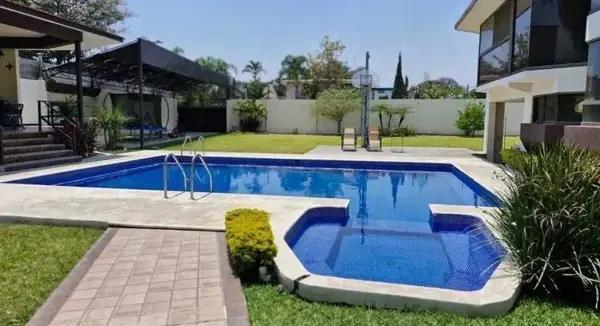 Bellísima casa en venta Fracc. Real Hacienda San José JIUTEPEC