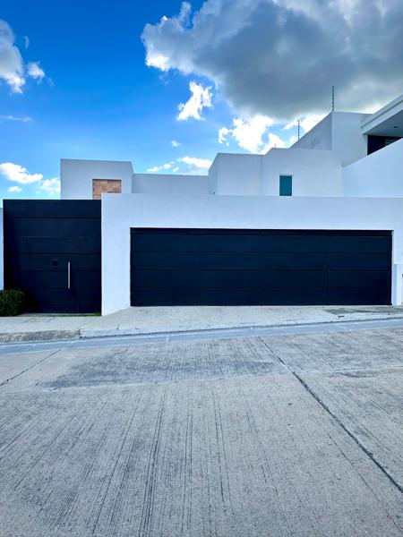 Casa en Venta en Jardines del Campestre, León – Amplia y de Lujo Casa en Venta en Jardines del Campestre, León – Amplia y de Lujo