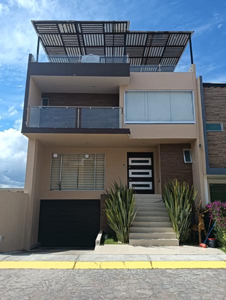 Hermosa casa en Pachuca dentro de Residencial Platinum — condominio de lujo con seguridad y amenidad